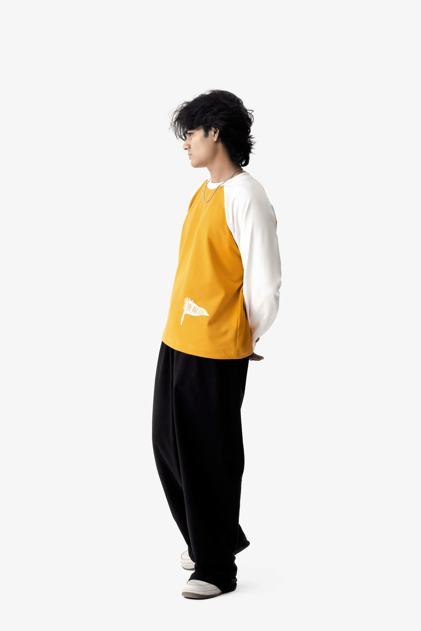Sail & Seek Raglan - Mango/Off White