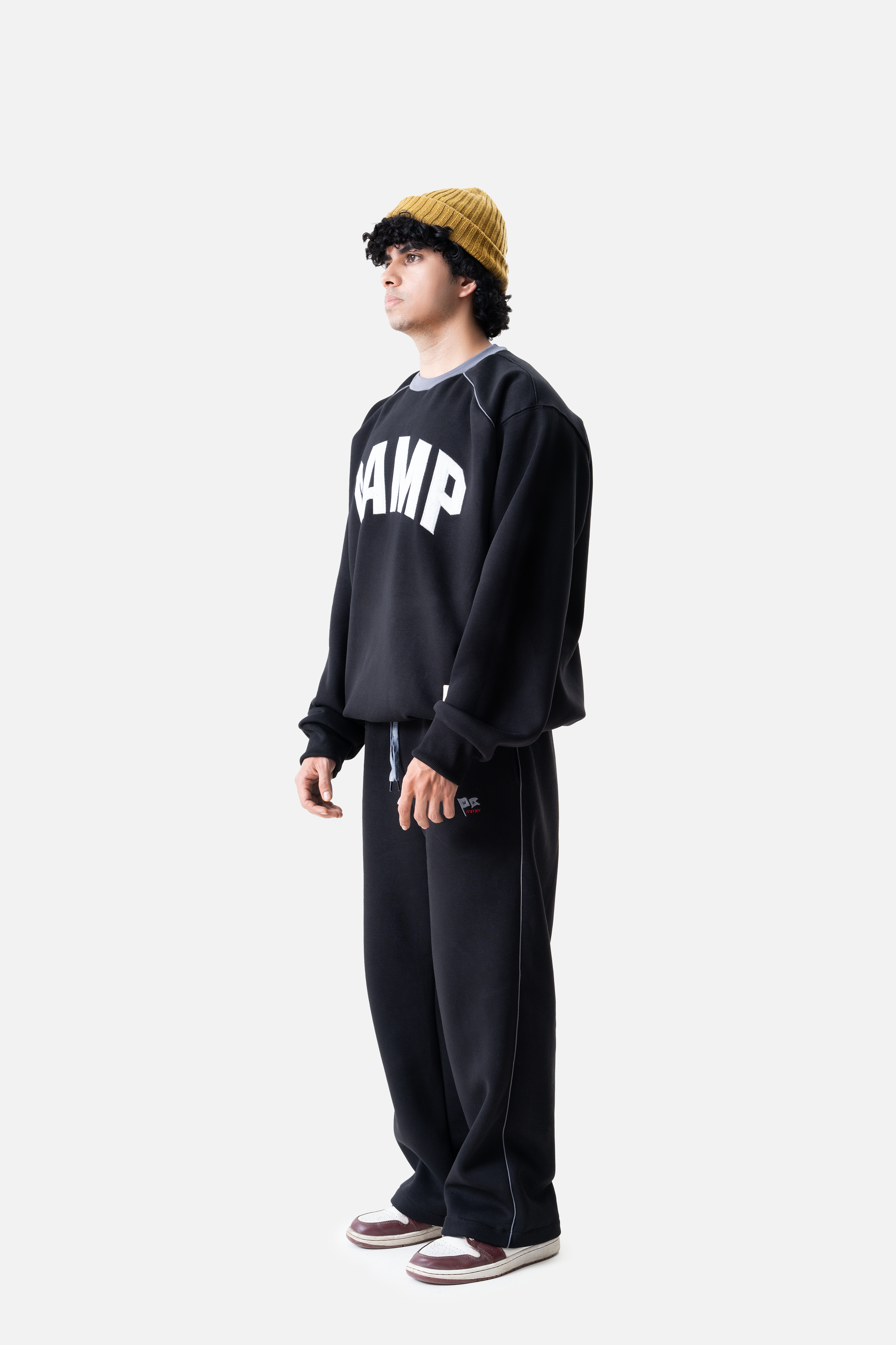 Camp sweatshirt-Black