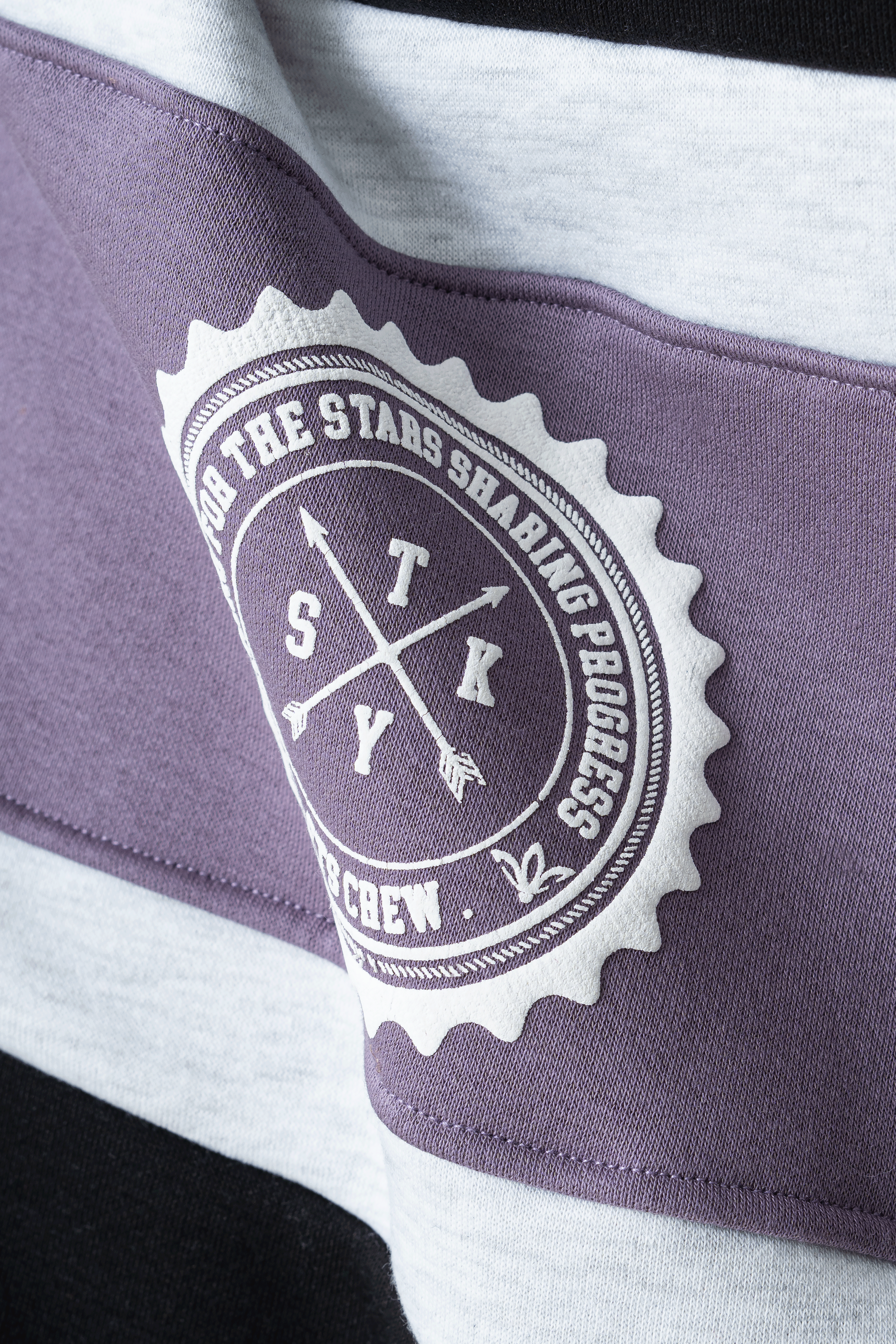Striped Polo sweatshirt- Black/plum