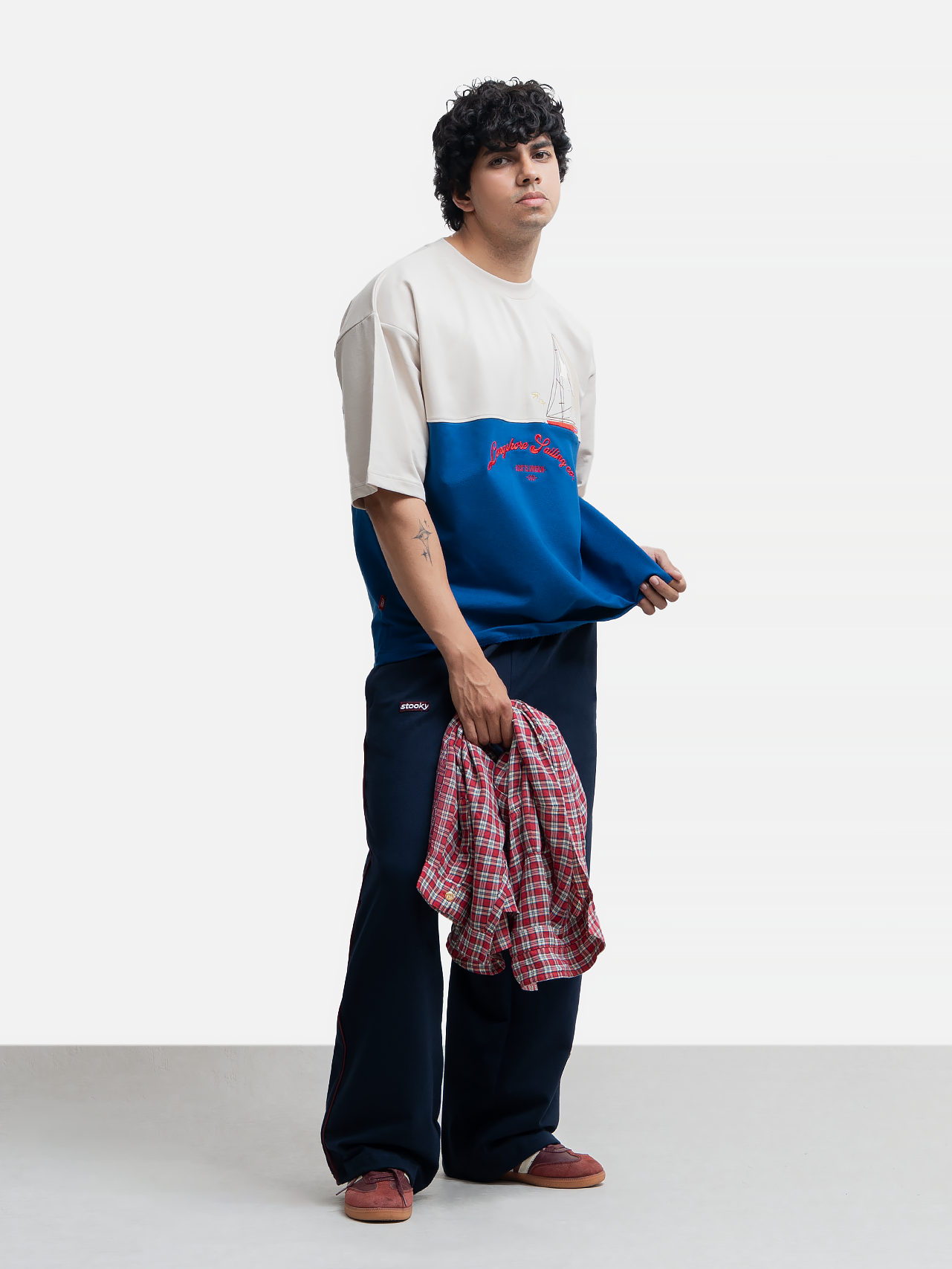 Horizon Split Panelled T-Shirt - Cobalt/Bone