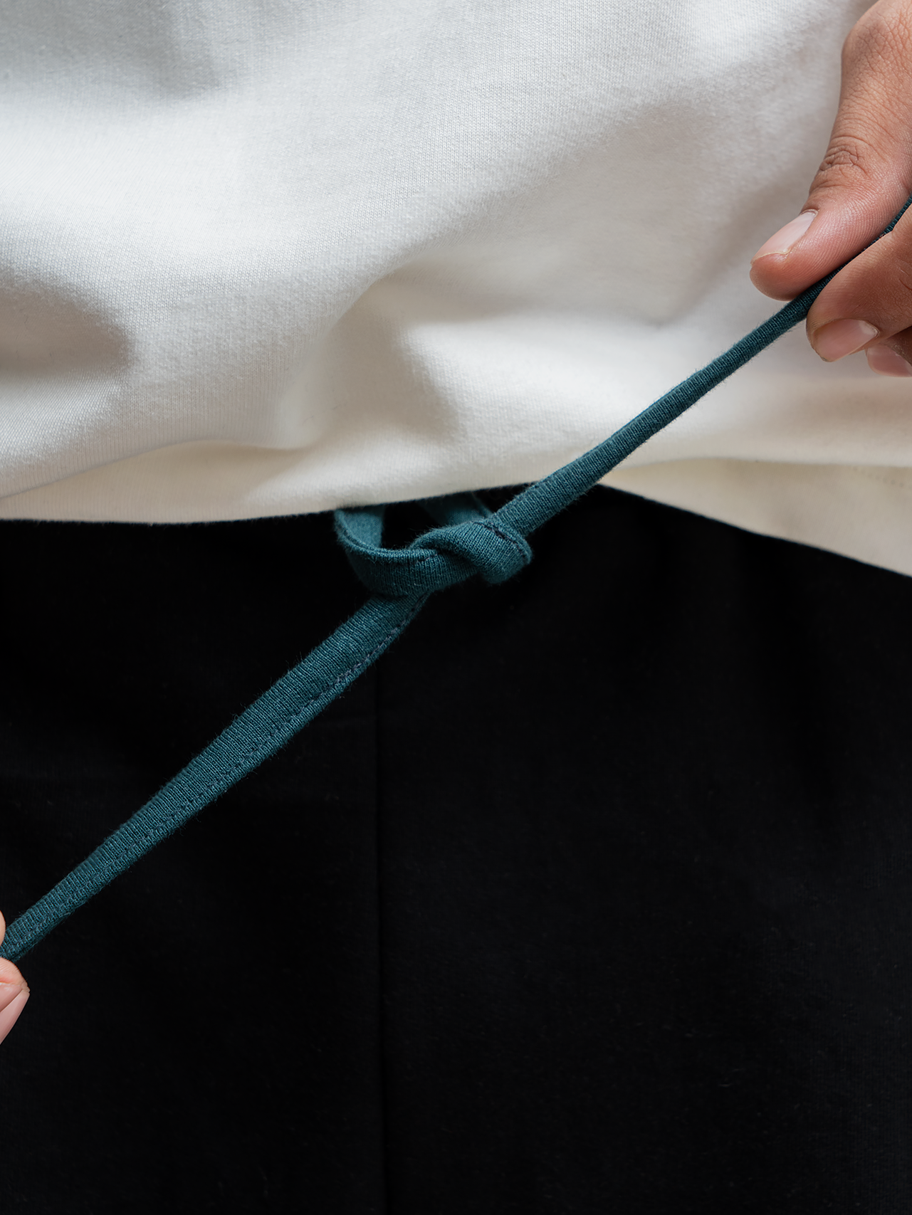 Relaxed Fit Logo Trackpant - Black