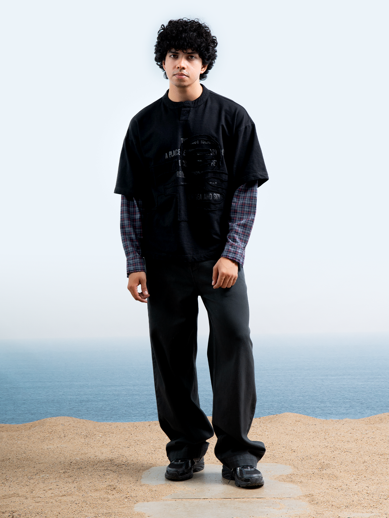 Field Issue Henley- Black