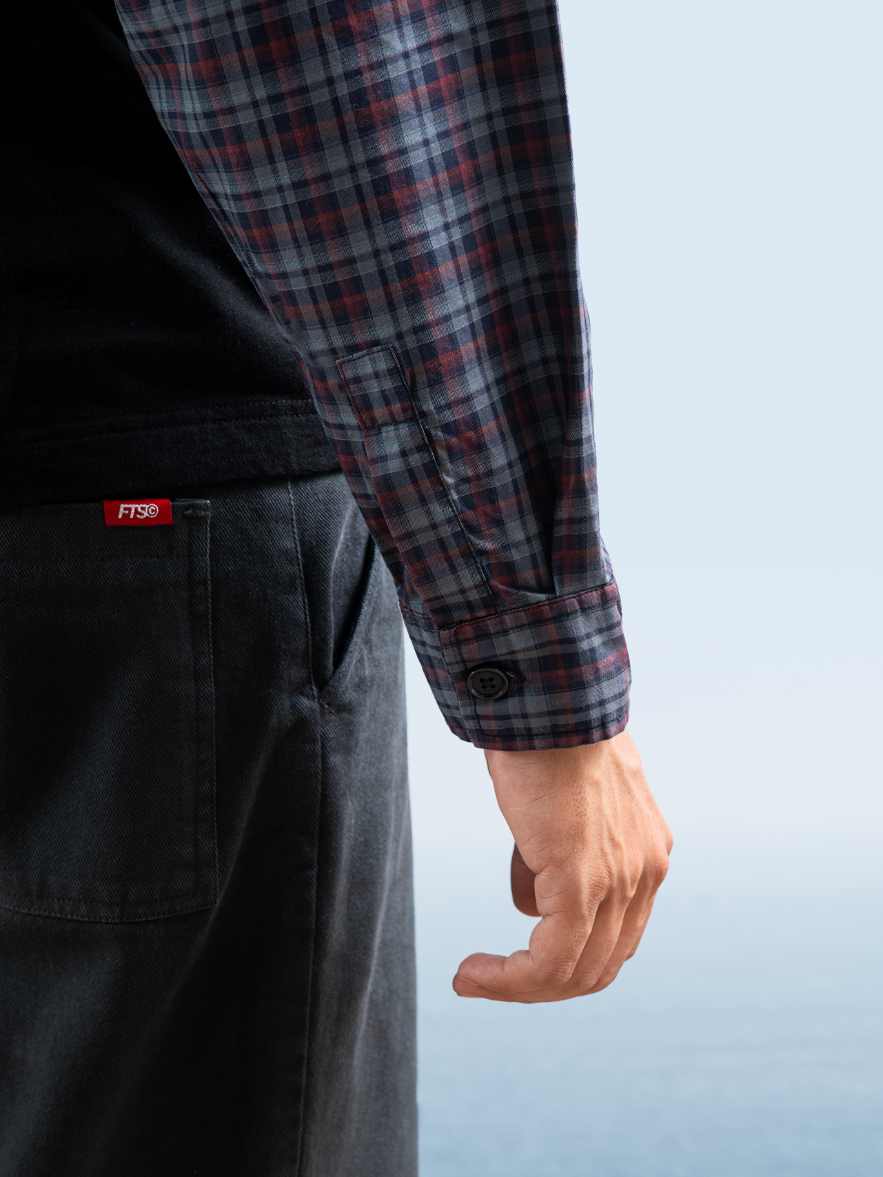 Field Issue Henley- Black