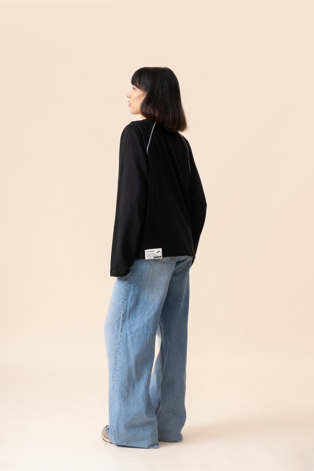 Earth Acne Raglan (Black)- STEALTH EDITION