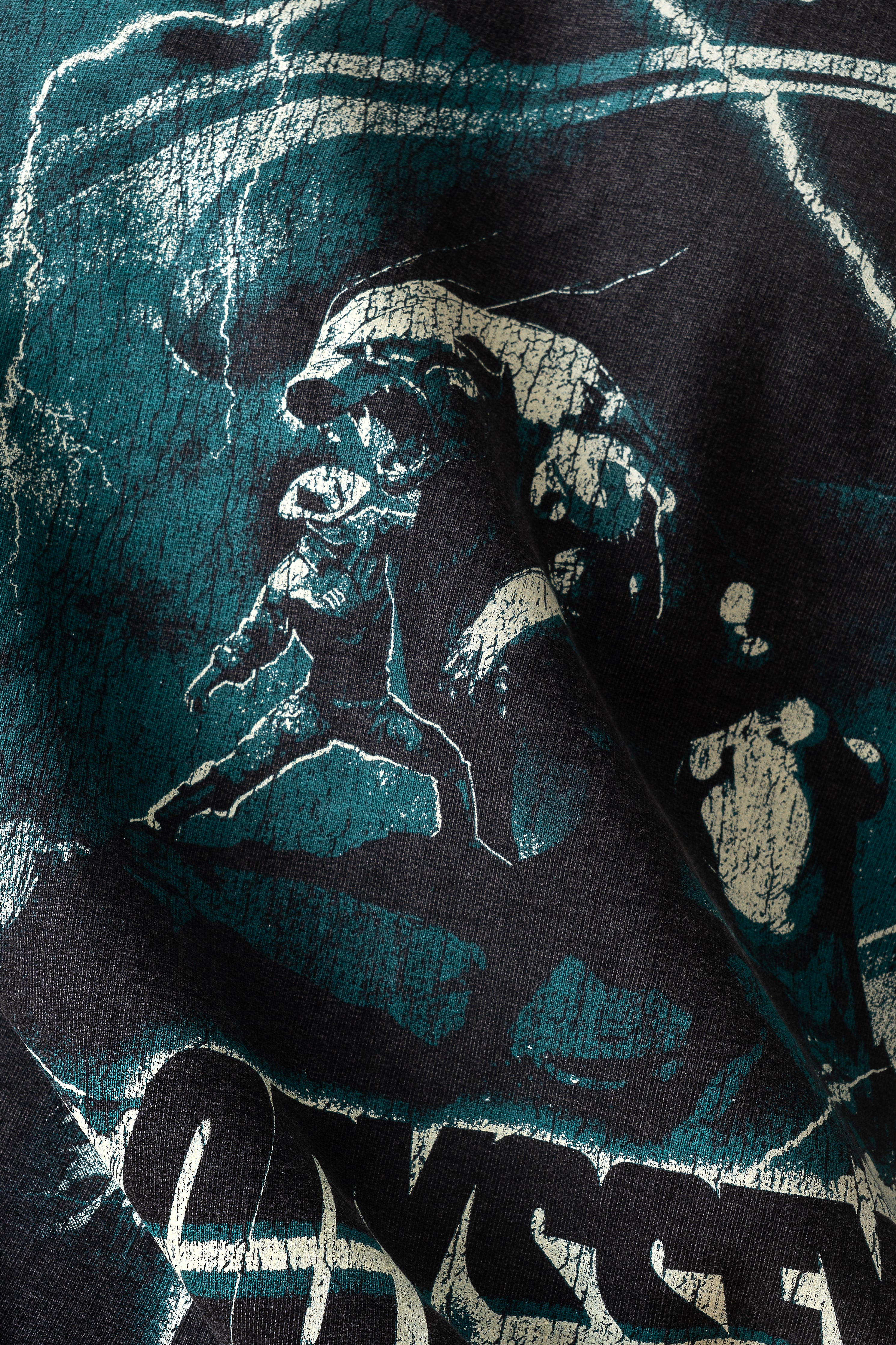 Darkwave odyssey - Washed Black (CROP)