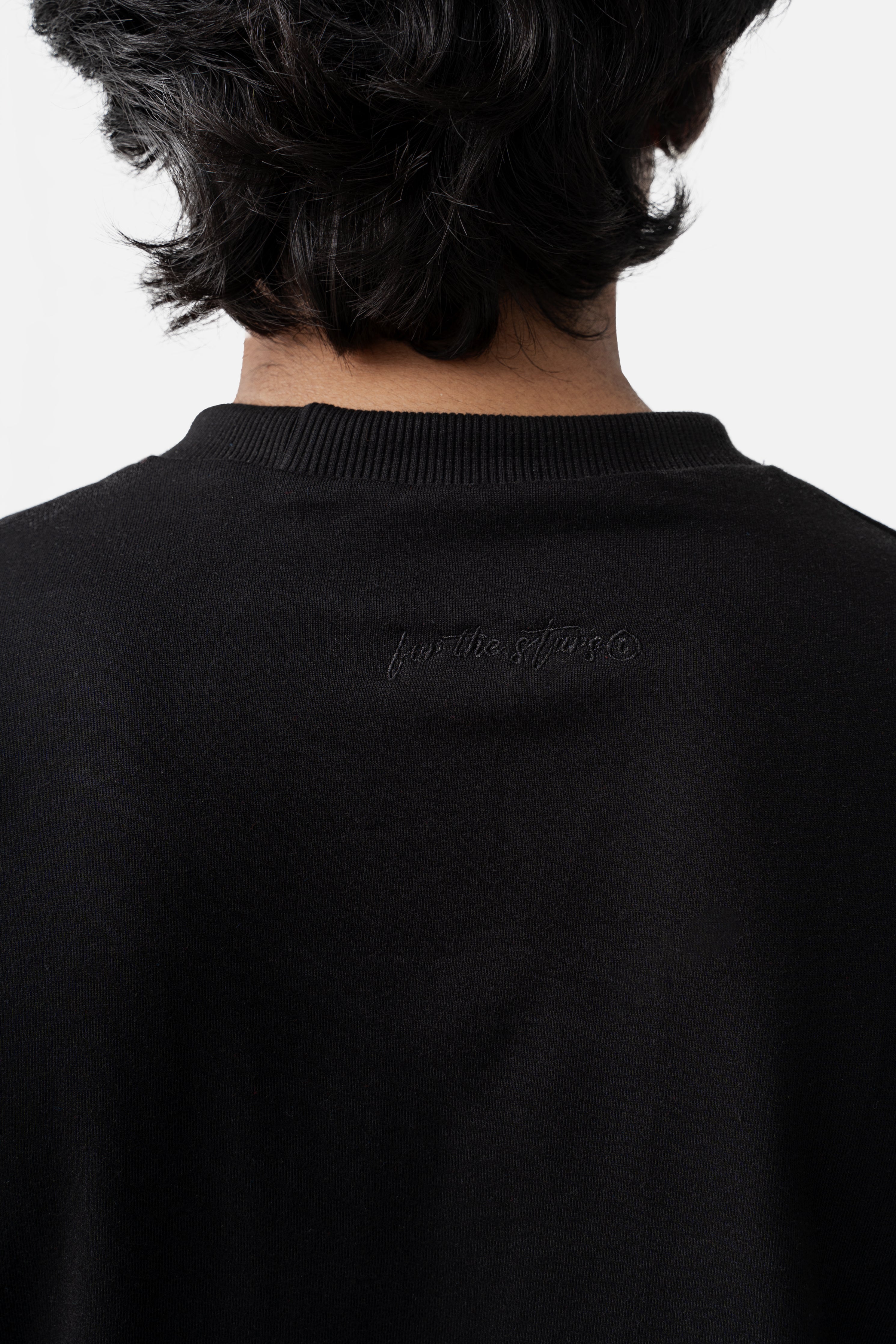 Classic Cropped Box-Fit  Tshirt - Black