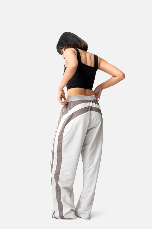 ULTRA-LIGHT NYLON PANTS - MUD