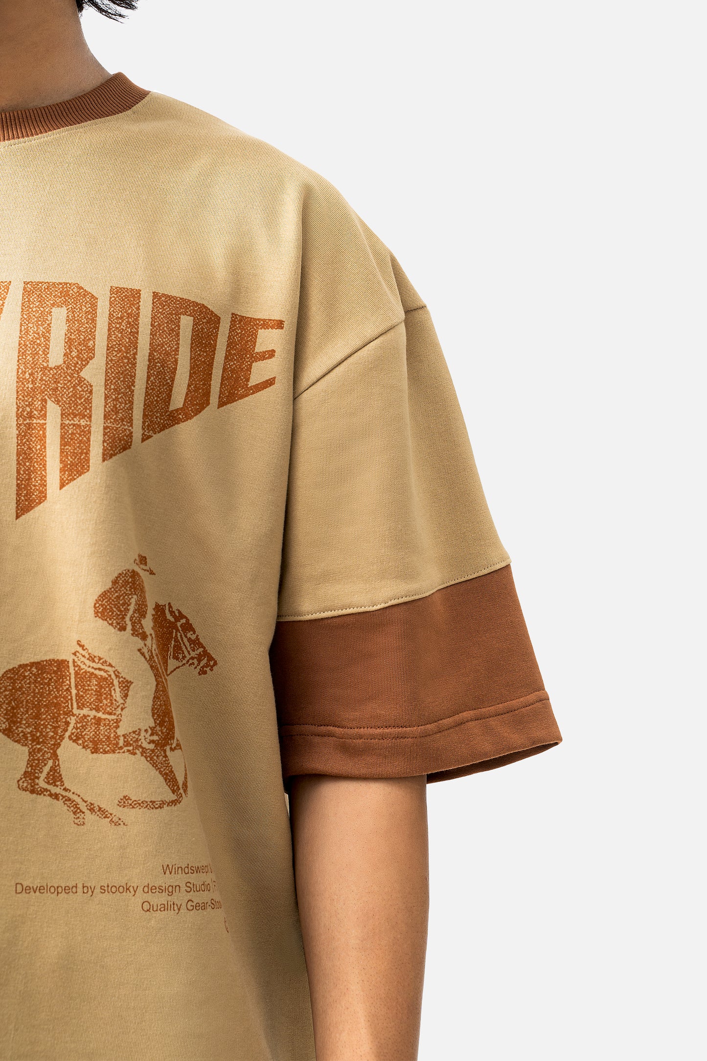 Zephyride Saddle T-Shirt - Sand/Rust Brown